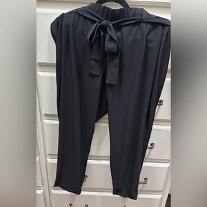 Torrid Black Tie-Waist Cropped Pants
